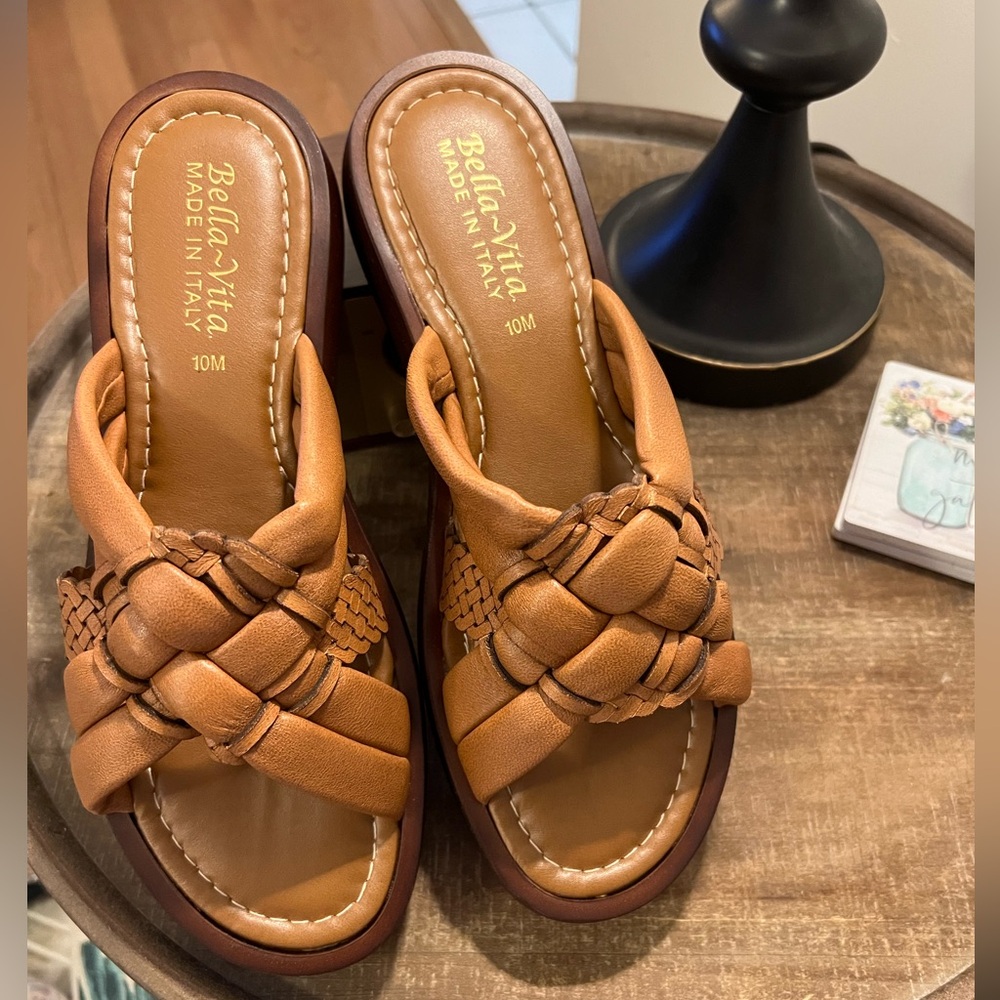 Bella Vita Platform Slide Sandal Size 10 medium